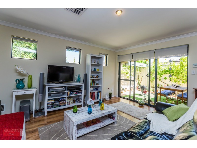 15/7 Templeman Place, Midland WA 6056