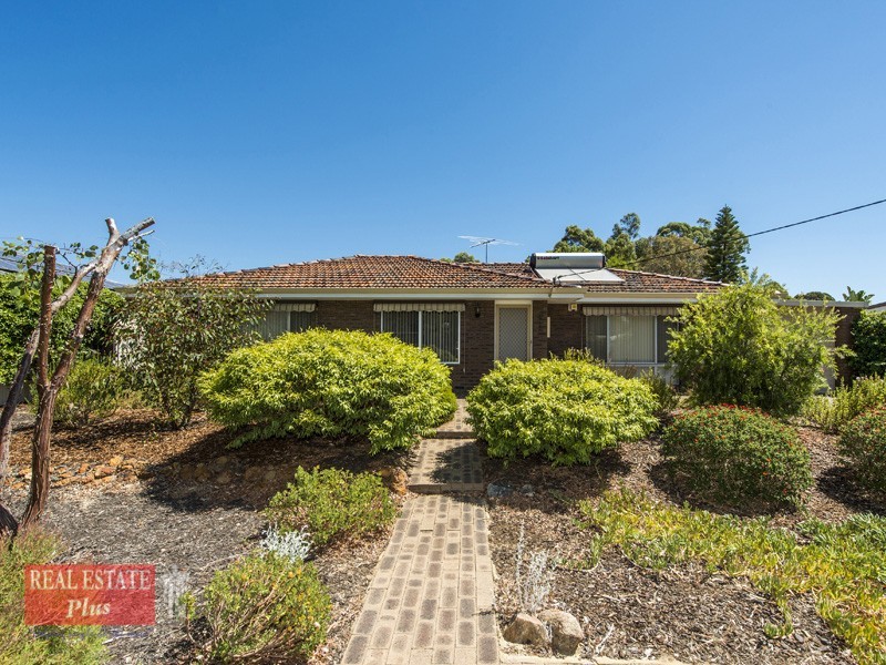 10 Barussela Avenue, Greenmount WA 6056