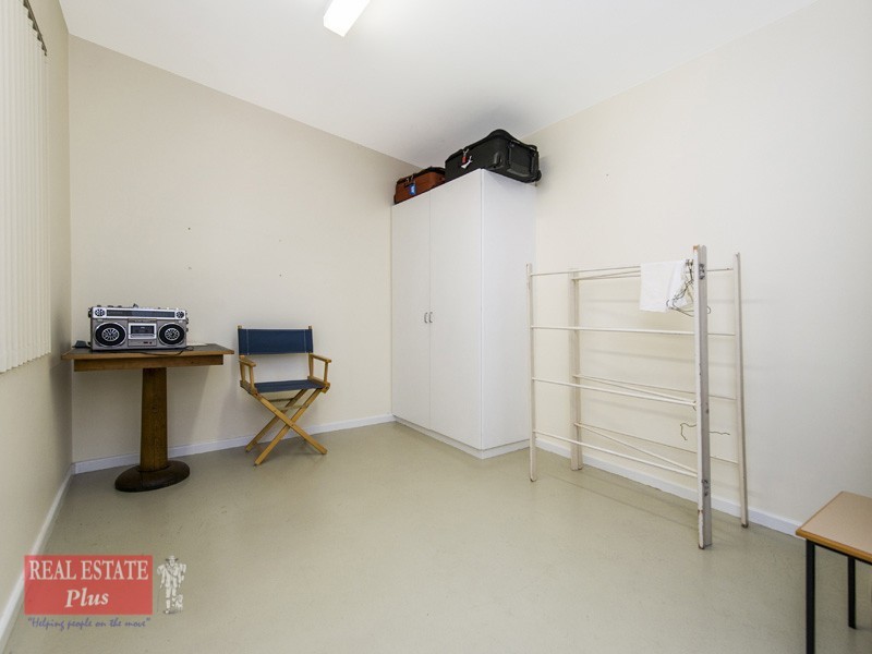 10 Barussela Avenue, Greenmount WA 6056