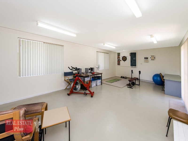 10 Barussela Avenue, Greenmount WA 6056