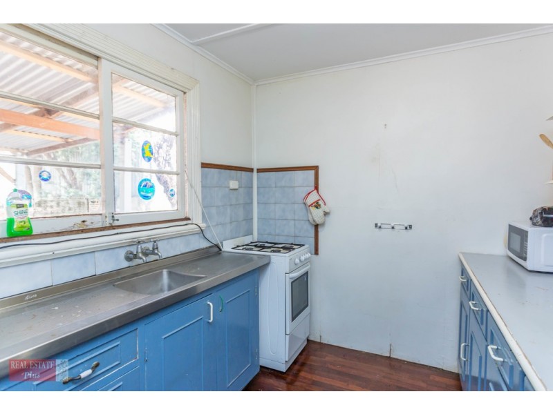 6 Croydon Street, Bellevue WA 6056