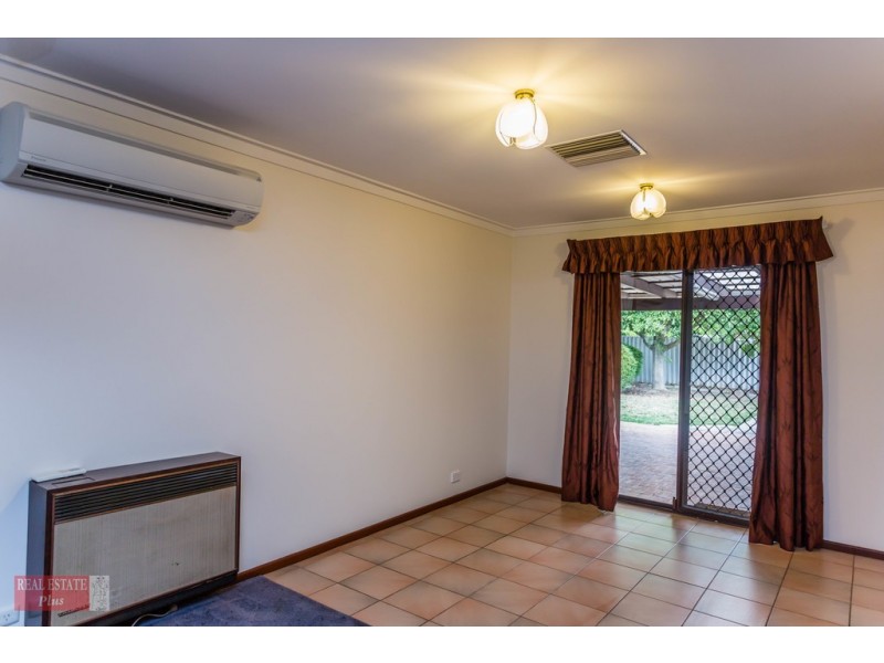 44 Lincoln Road, Forrestfield WA 6058