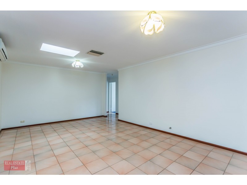 44 Lincoln Road, Forrestfield WA 6058