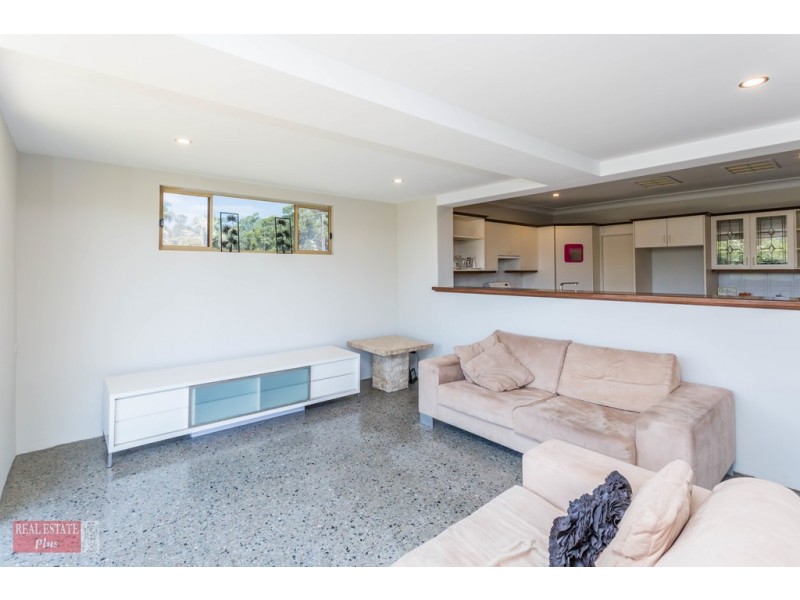 35 Buckingham Road, Swan View WA 6056