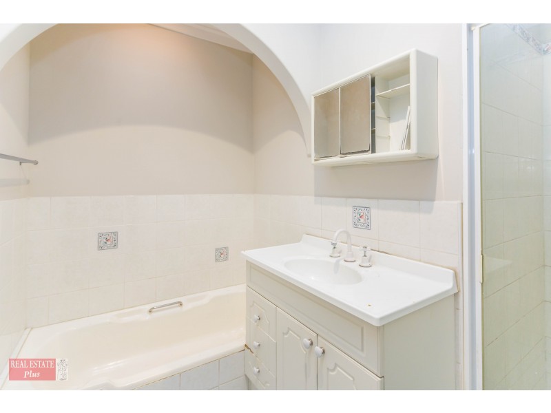 35 Buckingham Road, Swan View WA 6056