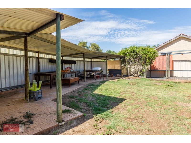 35 Buckingham Road, Swan View WA 6056