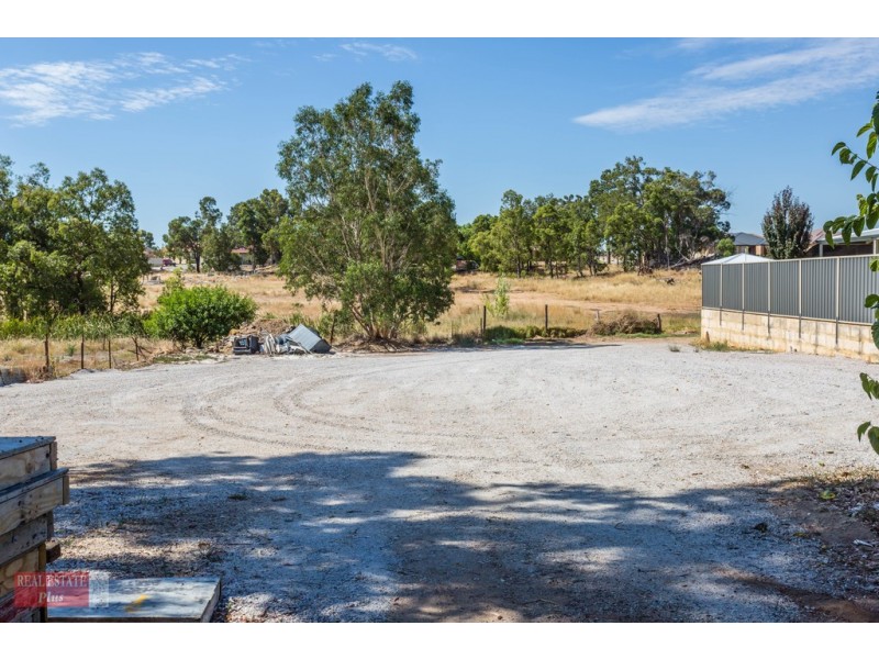 35 Buckingham Road, Swan View WA 6056