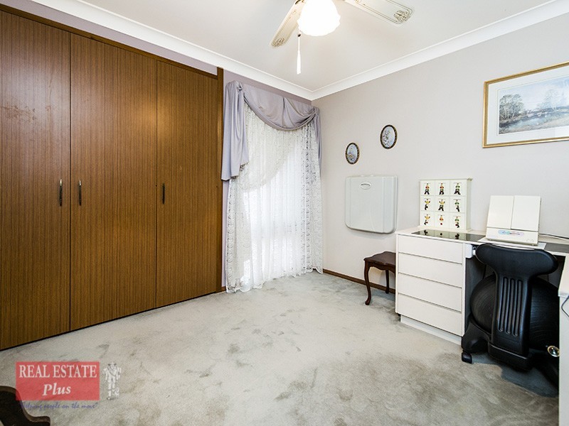 1 Vernal Vale, Greenmount WA 6056