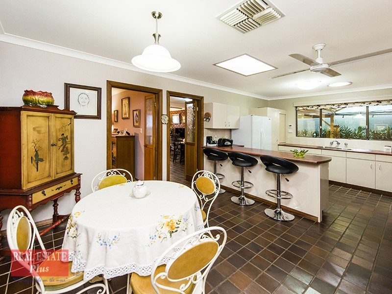 1 Vernal Vale, Greenmount WA 6056