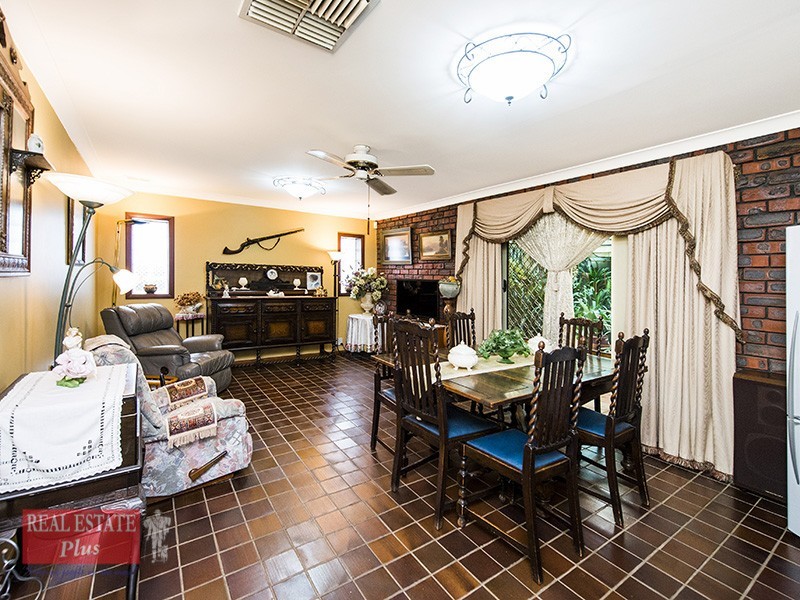 1 Vernal Vale, Greenmount WA 6056