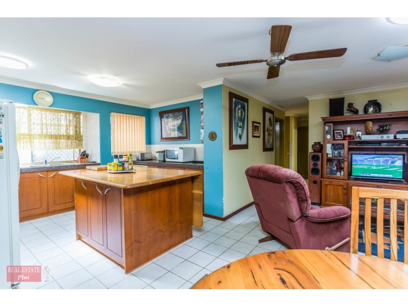 16 Robins Rise, Stratton WA 6056