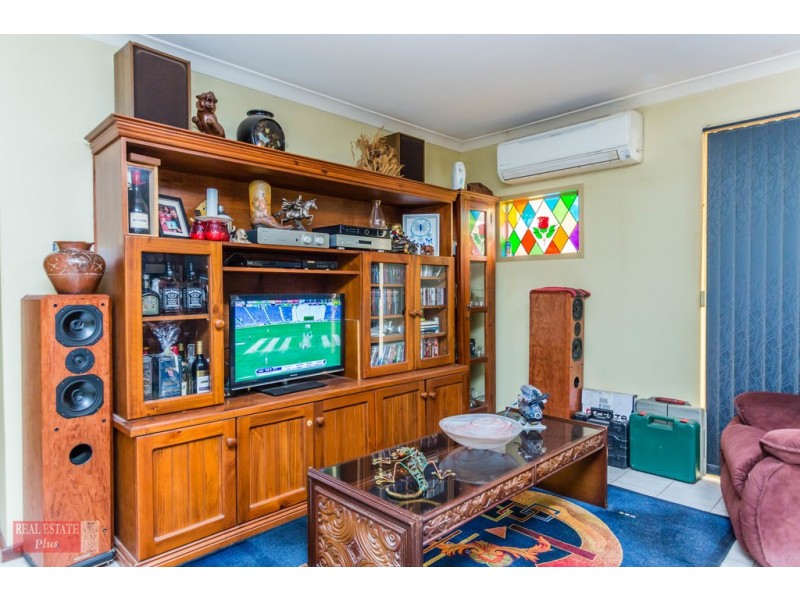 16 Robins Rise, Stratton WA 6056