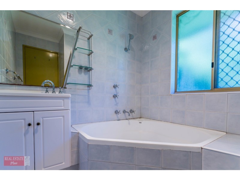 16 Robins Rise, Stratton WA 6056