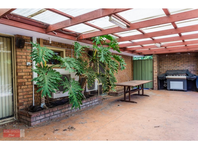 16 Robins Rise, Stratton WA 6056