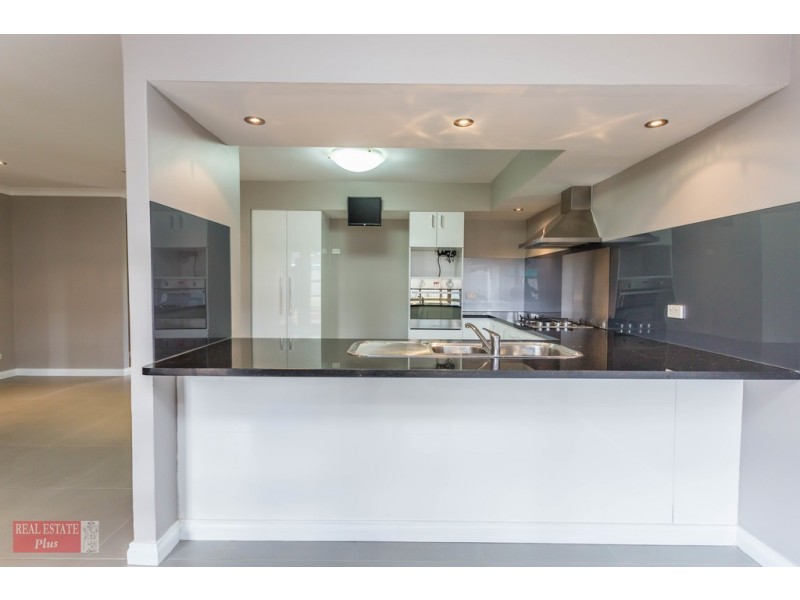 5 Banner Place, Swan View WA 6056