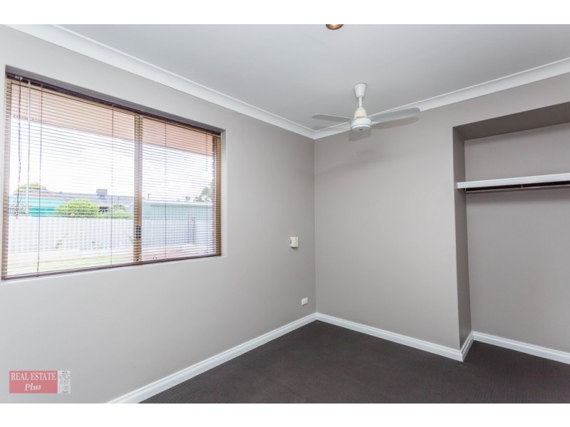 5 Banner Place, Swan View WA 6056