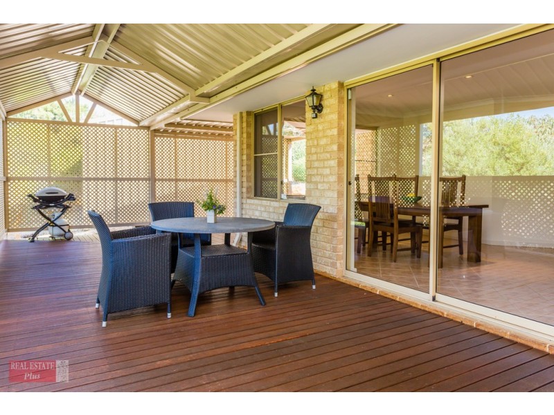 3 Grevillea Crescent, Swan View WA 6056