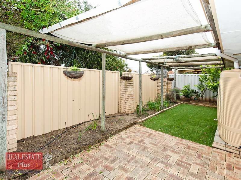 9/3 Park Road, Midvale WA 6056