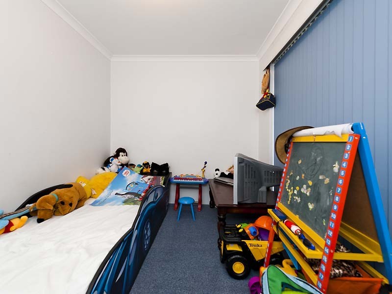 26 Burton Retreat, Stratton WA 6056