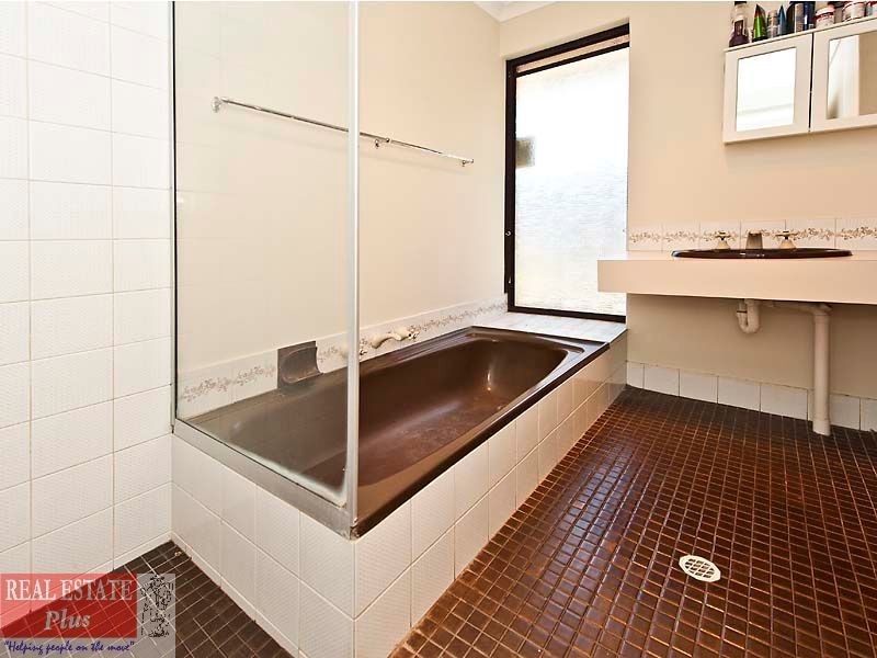 47 Fordham Drive, Swan View WA 6056