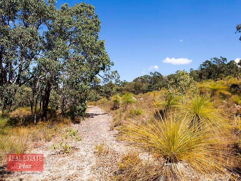 2 Hillway, Swan View WA 6056