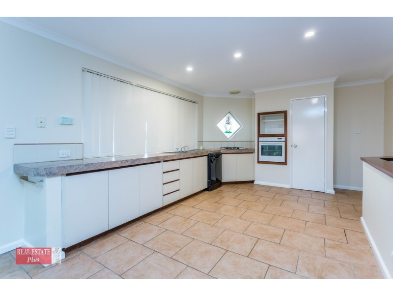 1 Riverdale Road, Helena Valley WA 6056