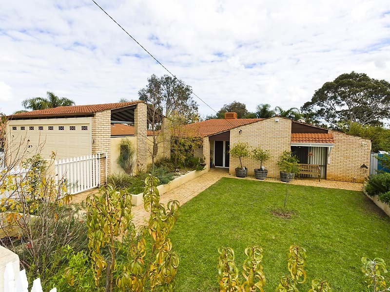 59 Redgum Avenue, Bellevue WA 6056