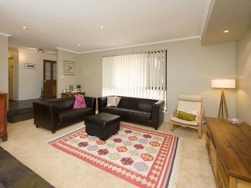 59 Redgum Avenue, Bellevue WA 6056