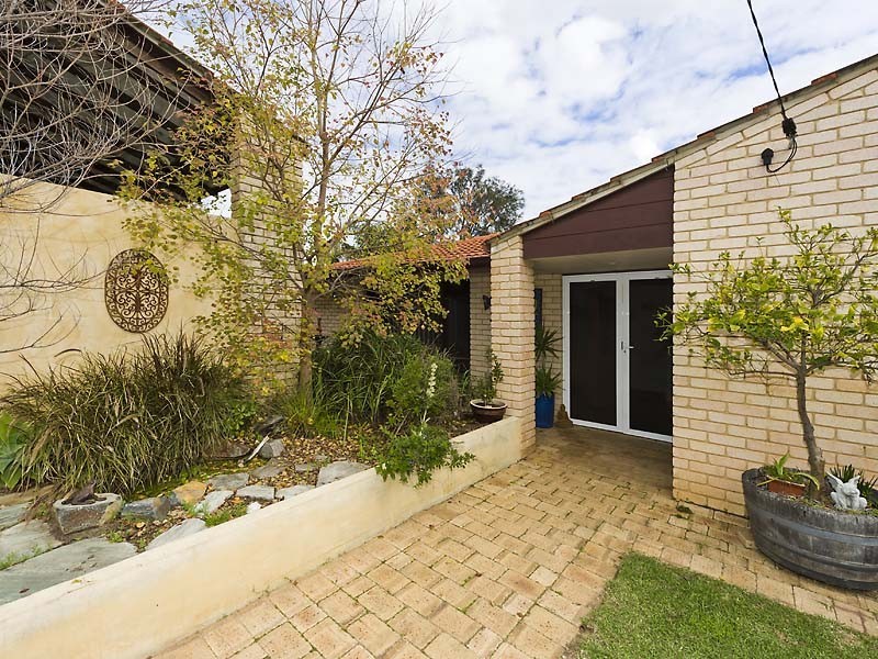 59 Redgum Avenue, Bellevue WA 6056