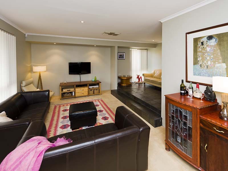 59 Redgum Avenue, Bellevue WA 6056