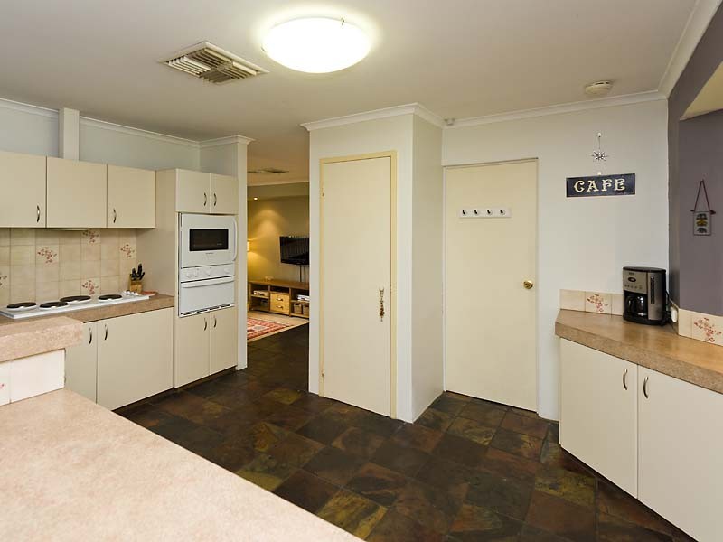 59 Redgum Avenue, Bellevue WA 6056