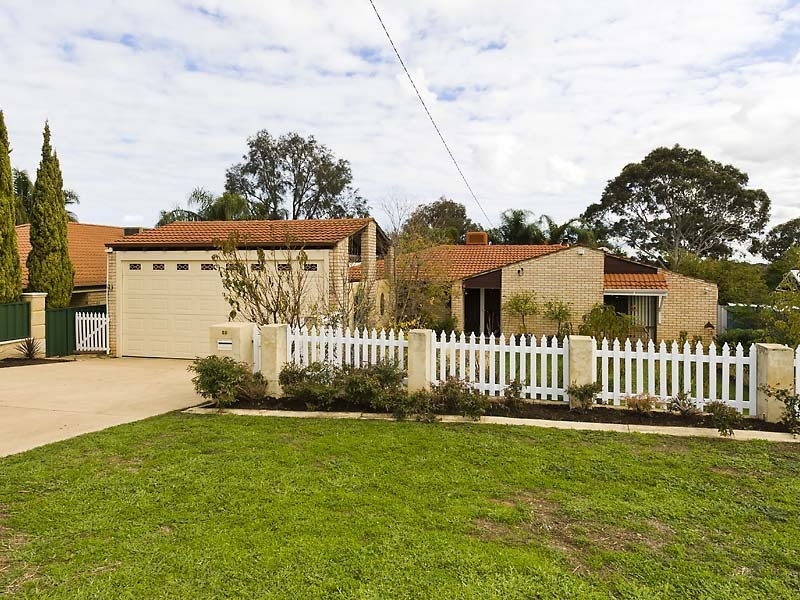 59 Redgum Avenue, Bellevue WA 6056