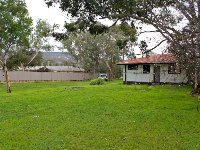 1/34A Glenwood Avenue, Helena Valley WA 6056