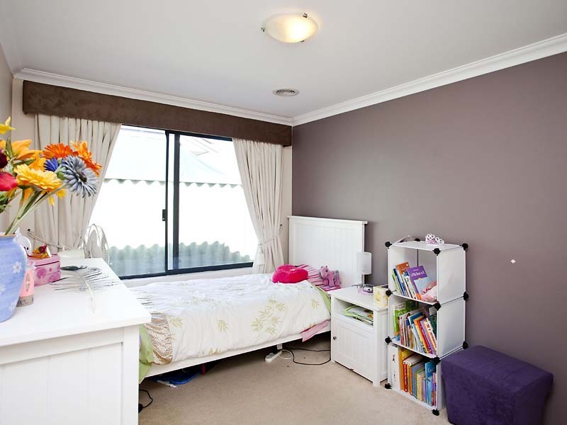 6 Elford Corner, High Wycombe WA 6057