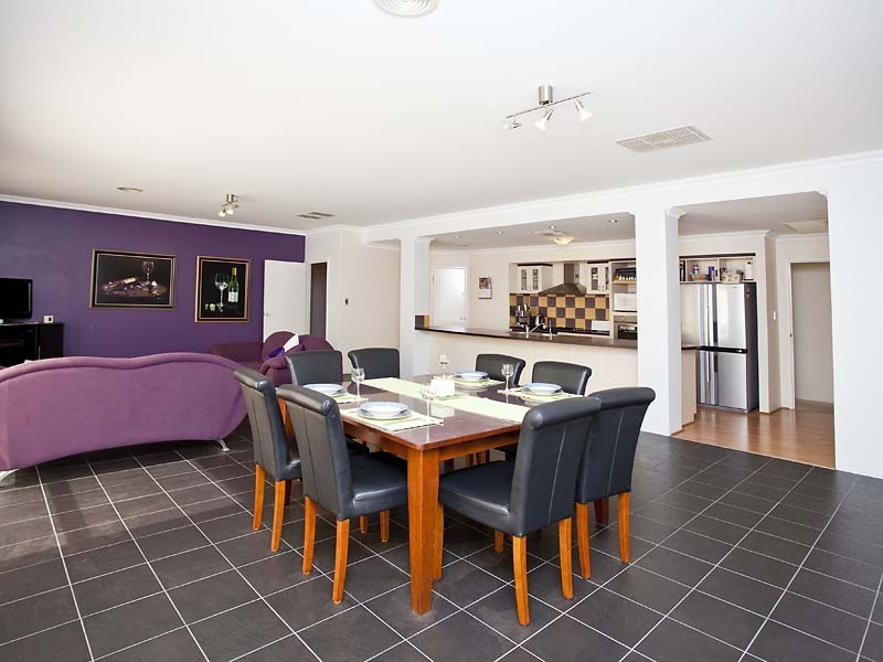 6 Elford Corner, High Wycombe WA 6057