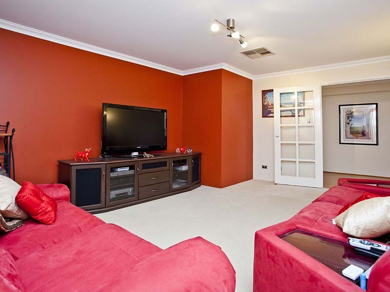 6 Elford Corner, High Wycombe WA 6057