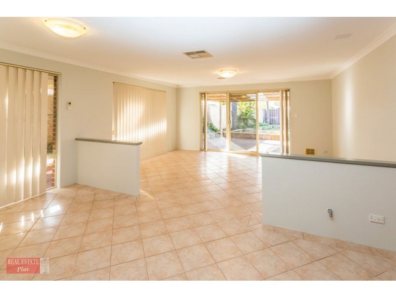 30 Golden Ash Gardens, Helena Valley WA 6056