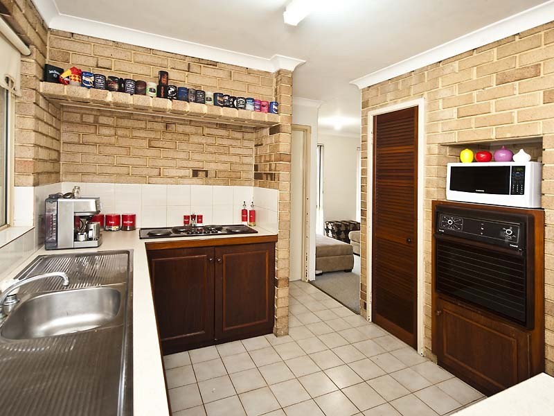 28 Balmain Road, Greenmount WA 6056