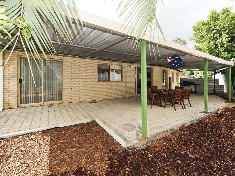 28 Balmain Road, Greenmount WA 6056