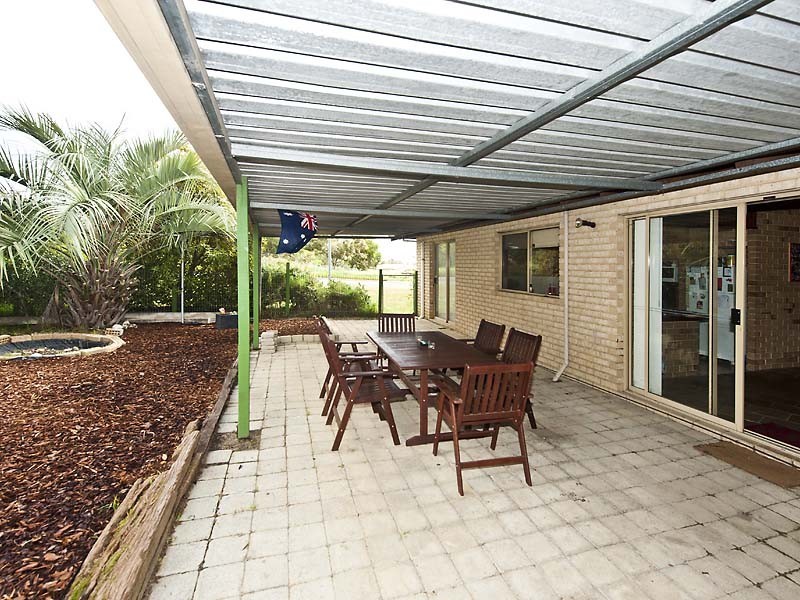 28 Balmain Road, Greenmount WA 6056