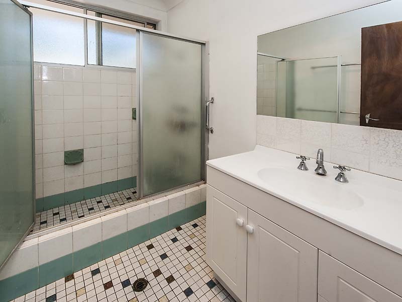 8B Highview Road, Greenmount WA 6056