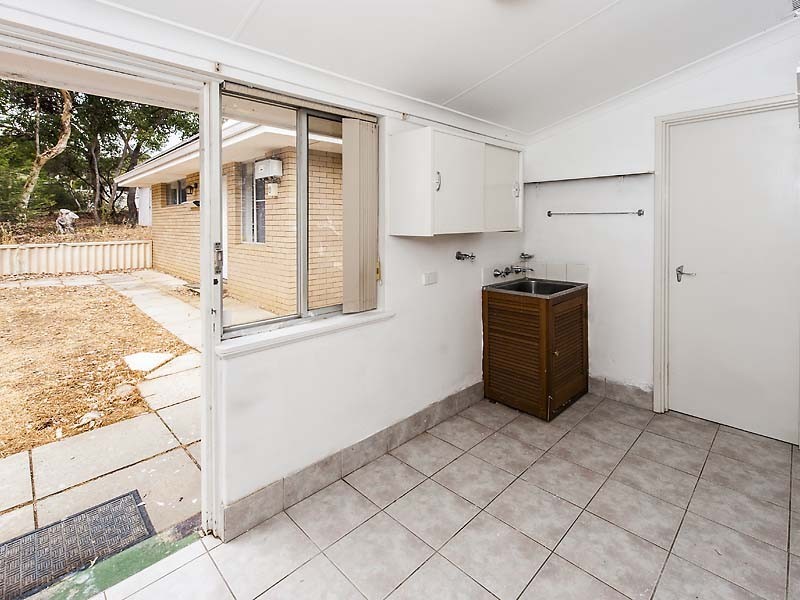 8B Highview Road, Greenmount WA 6056