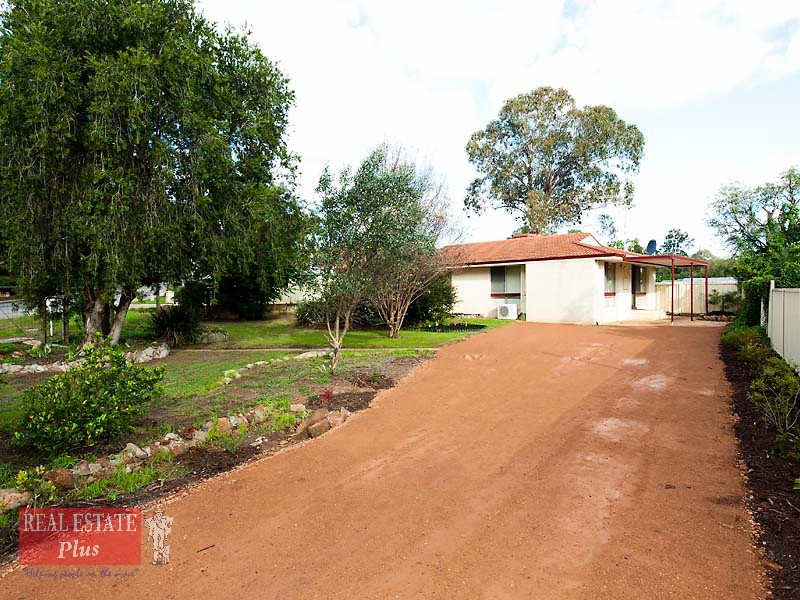 37 Innamincka Road, Greenmount WA 6056