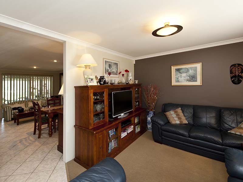 21  Hindoo Elbow, Stratton WA 6056