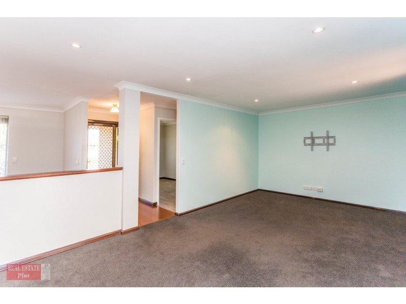2 Bristol Way, Forrestfield WA 6058