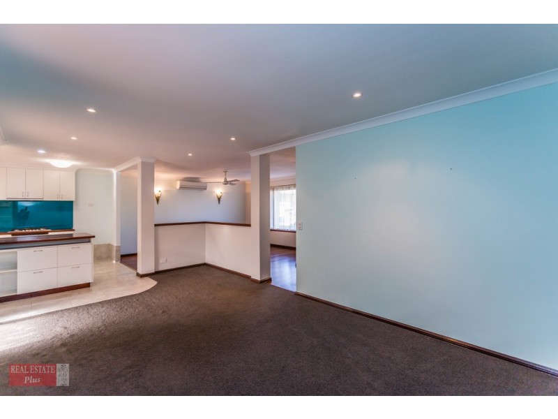 2 Bristol Way, Forrestfield WA 6058