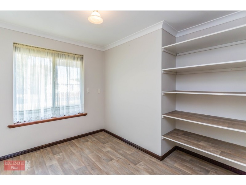 2 Bristol Way, Forrestfield WA 6058