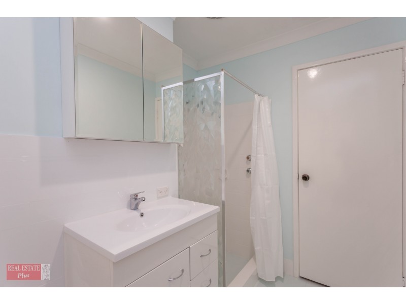 2 Bristol Way, Forrestfield WA 6058