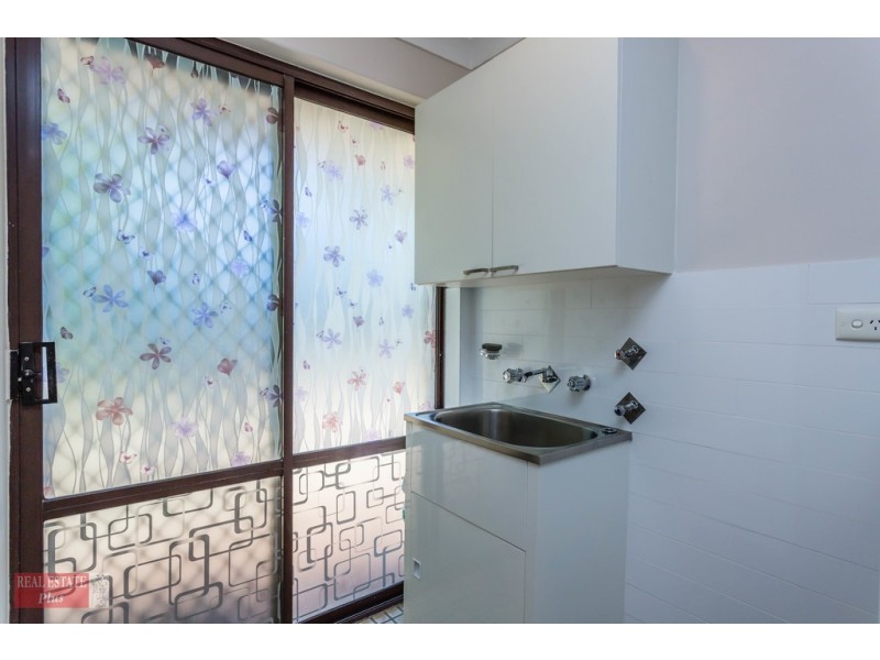 2 Bristol Way, Forrestfield WA 6058