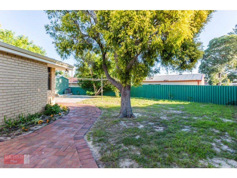 2 Bristol Way, Forrestfield WA 6058
